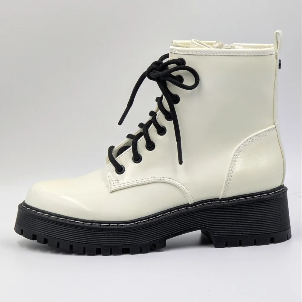 Madden NYC White Patent Boots 8 NWT - Picture 2 of 6